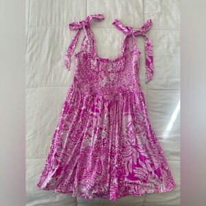 Beautiful dress with pink white design xl